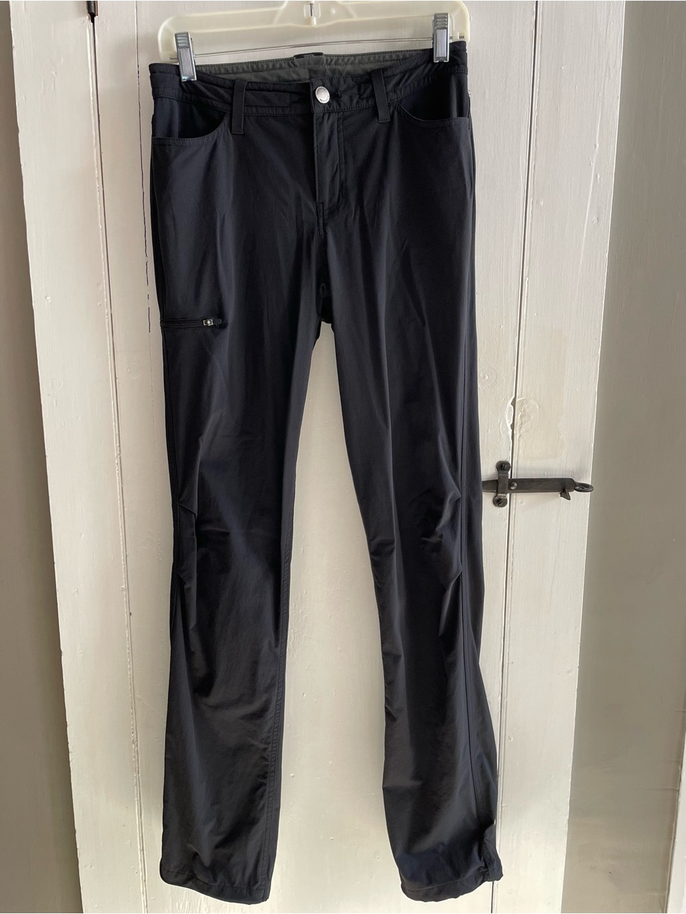 OUTDOOR RESEARCH Ferrosi Pants Womens Black Hiking Softshell Cinch Hem Size 2L
